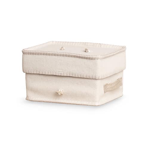 Urn-Woolen-white